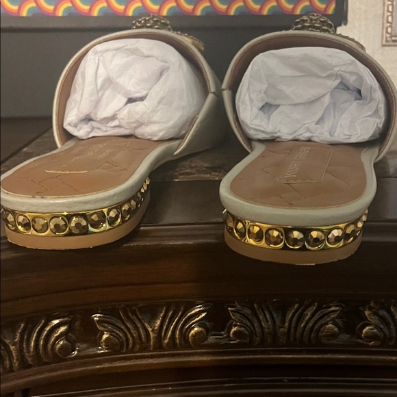 Kurt Geiger Cream Mules with Gold Emblem - Picture 6 of 6